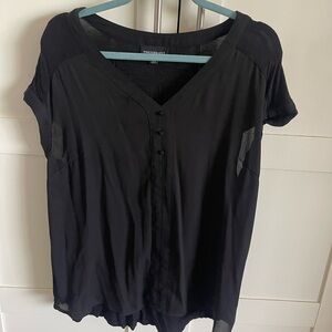 Women’s Black Short Sleeve Blouse
